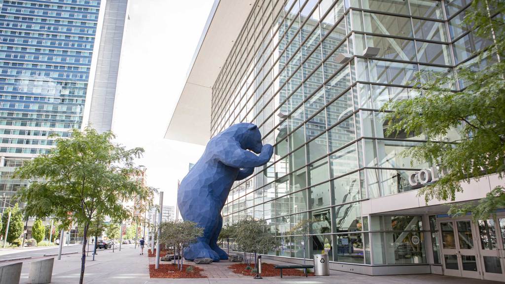 Big Blue Bear sculpture in Denver, Colorado